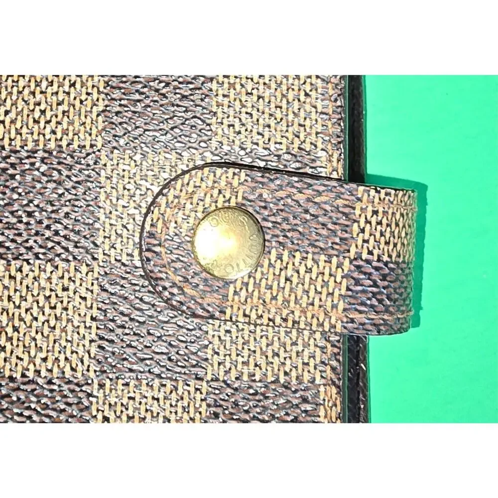 Louis Vuitton Passport Holder Damier Ebene  date code# CA0030